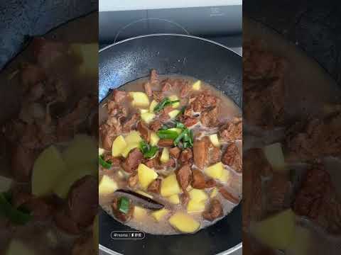 红烧肉炖土豆