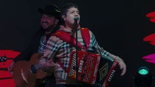 RemmyValenzuela - Remmy Valenzuela - Le Hace Falta Un Beso (En Vivo)