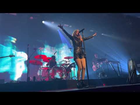 CHVRCHES  - Violent Delights (Live in Toronto - HISTORY  November 24, 2021)