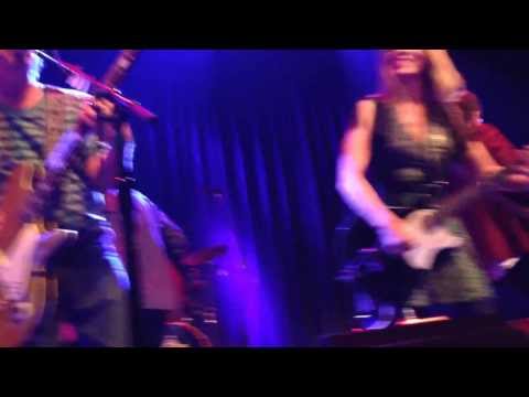 The Bangles, Dream Syndicate, The Three O'Clock and Rain Parade encore "Feel a Whole Lot Better"