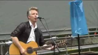 Derek Singleton - Singer & Songwriter auf der Seebühne im Westpark