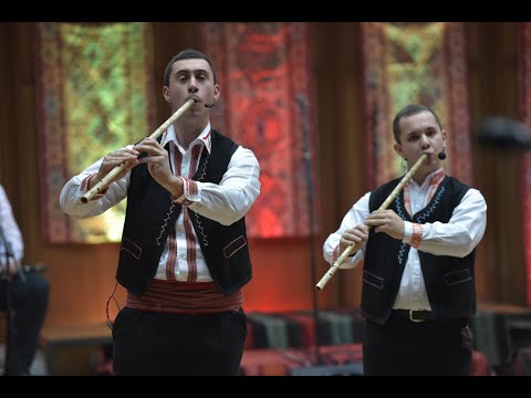 ANSAMBL " Nikola Jonkov Vapcarov " - Stefanovo oro, Skopsko oro , Dracevka ( Splet ora )