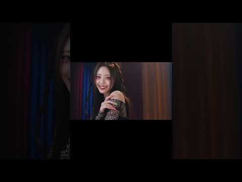 ITZY “Cheshire” M/V @ Hyundai Department Store Loja Trade Center