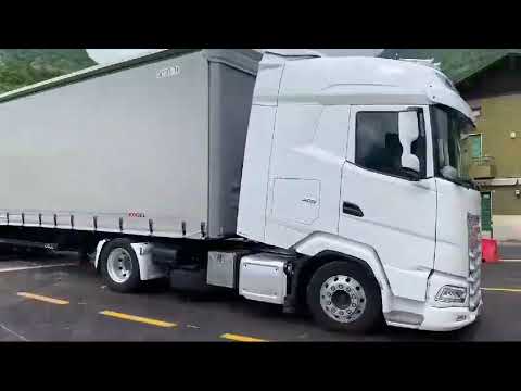 Nuovo ponte sul Caffaro, il passaggio dei primi mezzi