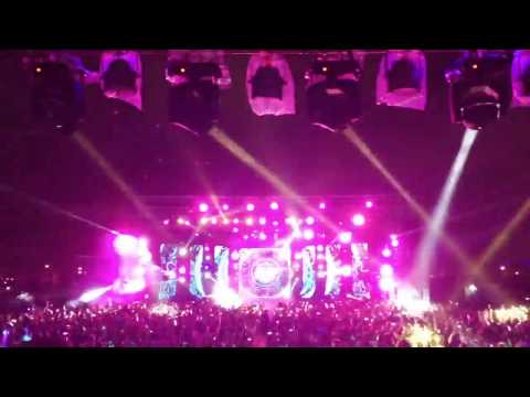 Prisma The Night Run 2015 in Ho Chi Minh city