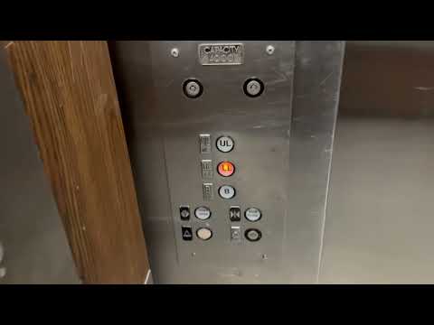 Westinghouse/Schindler RT Hydraulic Service Elevator #9 at The Mall at Short Hills - Millburn NJ