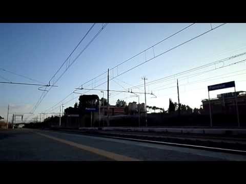 E652.086 sul TCS 59004 Messina Centrale - Milano Smistamento, in transito lento a Pomezia