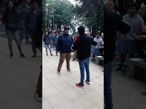 ZtonFire En Su Primera Batalla en Plaza (salió mas o menos) :(