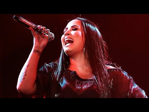 the ONLY FEW times demi lovato tried to hit the 