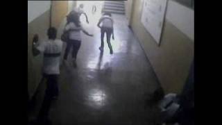 Massacre em Realengo: imagens do circuito interno da Escola Municipal Tasso da Silveira
