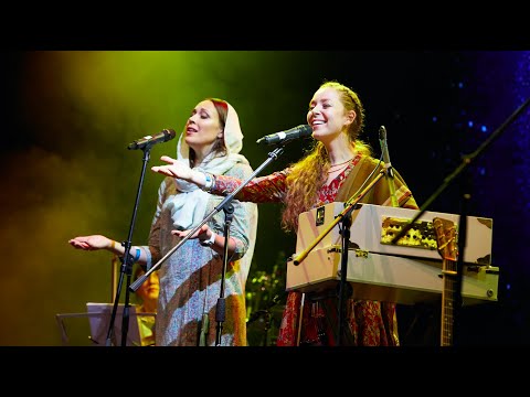 JAHNAVI HARRISON I Maha Mantra THE BEST I Life-giving stage KIRTAN @Mantra Festival