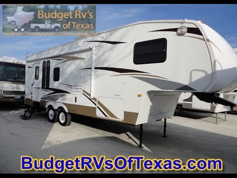 Half-Ton Edition 2009 Laredo 265RL 5th Wheel Travel Trailer