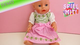 Kleid aus Rosen? Das Landmädchen trägt ihr neues Dirndl auf – Niedliche Baby Born Puppe in pink