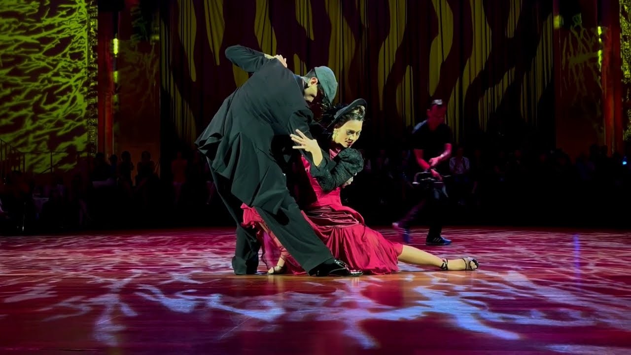 Maestros performance LOCA by Julián Sanchez & Bruna Estellita in Baden-Baden Tango Festival 2023