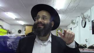 כועסים על הילדים? יש מה לעשות (הרב אלחנן משה נחמנסון) - התמונה מוצגת ישירות מתוך אתר האינטרנט יוטיוב. זכויות היוצרים בתמונה שייכות ליוצרה. קישור קרדיט למקור התוכן נמצא בתוך דף הסרטון