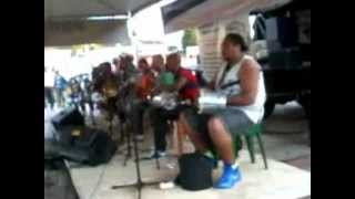 preview picture of video 'Samba na Praça do Jd. Belval, Barueri 29-07'