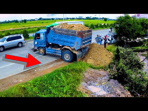 First Start Landfill!! Transforming a Landfill with Dump Trucks & Dozers in Actions!