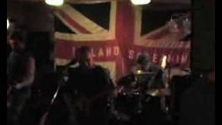 England Screaming playing Billy Hunt