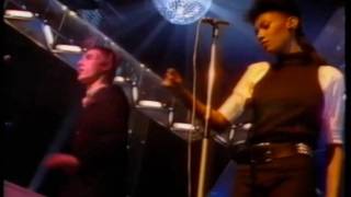 The Style Council - 'Money go round' Top of the pops.