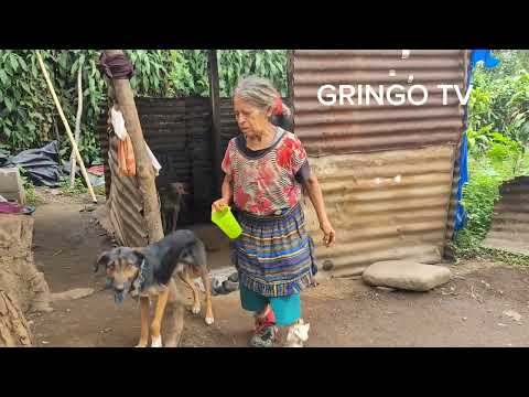 Doña Maria,  de Pueblo Nuevo Suchitepequez Guatemala pide ayuda para tener cocina nueva.