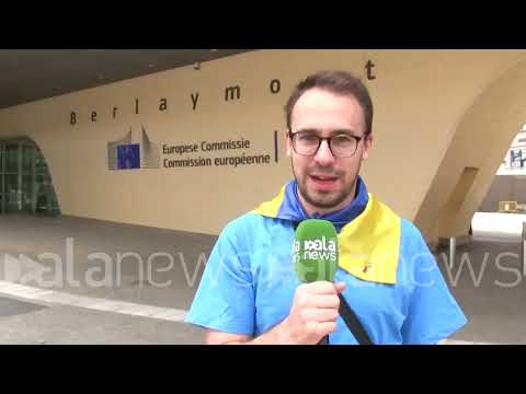 Ucraina, Manifestazione di solidarietà intorno alla Commissione europea