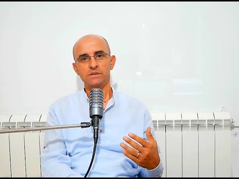 Nuk shprehesh dot në anglisht? Provo këtë metodë. ''Go to the very beginning''.