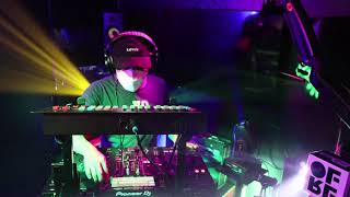 Download lagu DJ BELUM SIAP KEHILANGAN mp3 Download lagu DJ BELUM SIAP KEHILANGAN mp3