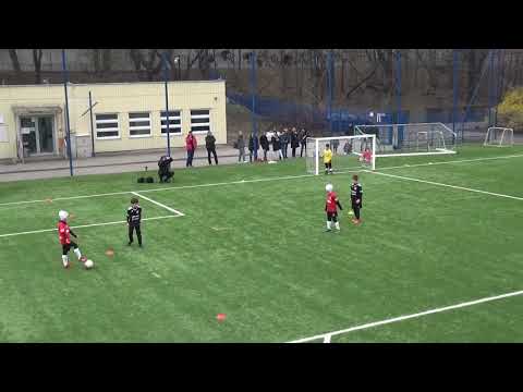 2/4 Polonia Warszawa 2:3 UKS Varsovia MZPN 2010