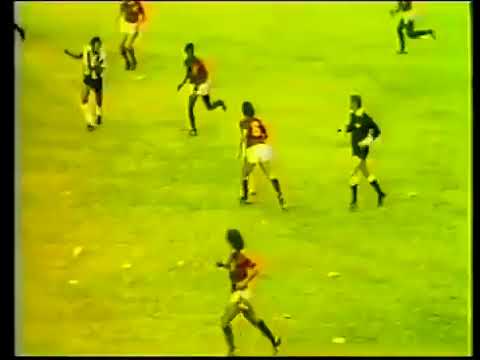 Zico Arthur (Flamengo) - 29/10/1978 - Campo Grande 2x5 Flamengo - 3 gols