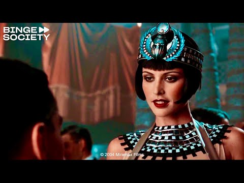 The Aviator (2004) - Cigarrette Girl