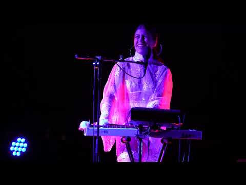 Marina Herlop - Sunrise show @ AZUL 2024 - Museo della Pietra, Sampieri (RG)