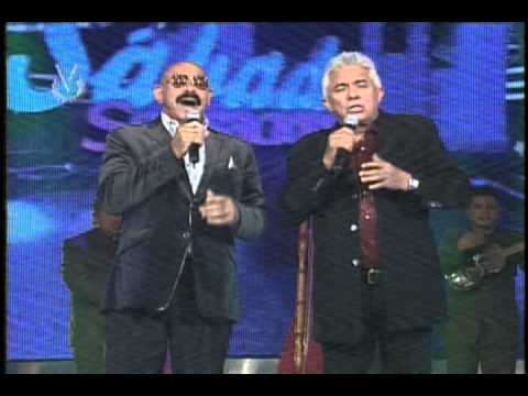 Reinaldo Armas y Oscar de León cantando juntos por primera vez