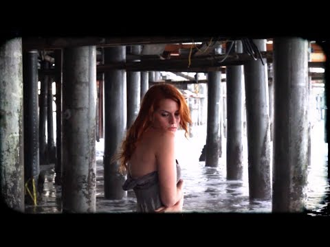 Sinking Ship - Stephanie Lynn (Official Lyric Video)