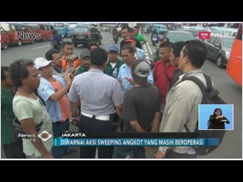 Demo Tolak Bus Transjakarta, Sopir Angkot Lakukan Aksi Sweeping - iNews Siang 03/12