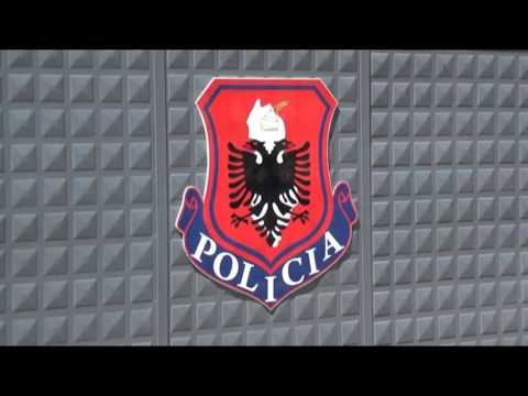 Dibër, gruaja vret me sëpatë në gjumë burrin, kryetar i PS-së