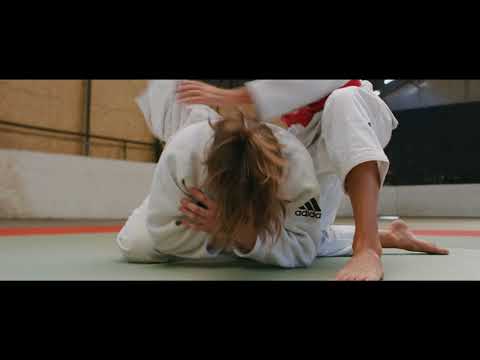 FREDERIQUE JOSSINET - LE PETIT PAPIER CADEAU - Extrait 8