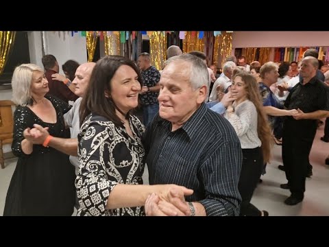 O wróżko czarodziejko wróć lata młode mi, radosne taneczne chwile z kapelą Stąporkowską w Zwoleniu.