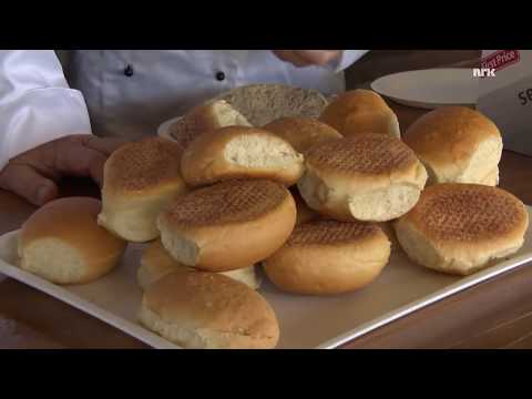 Pølse i bløyta, i anledning Ælv Classico - lasta opp av Drammen Pølseforening