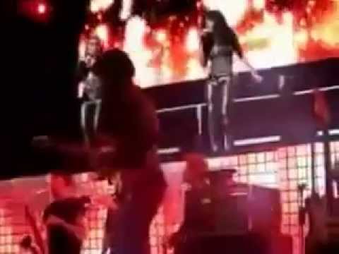 Heather Small, Lulu & Anastacia - I'm Every Woman - Here Come The Girls Tour 2010