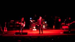 PETER  MURPHY. 10. 9. 2014. Teatro El Galpon. Montevideo. URUGUAY