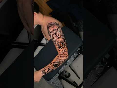 Tu faria uma tatuagem fechando o braço na sua primeira ? #tattoo #tatuagem