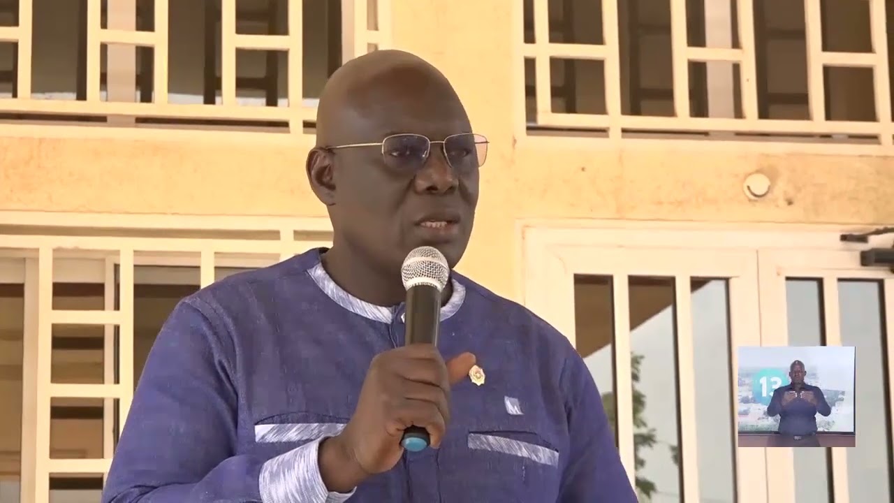 La délégation régionale du Kadiogo offre du matériel informatique à l’U.J.K.Z & au L P. R du Kadiogo