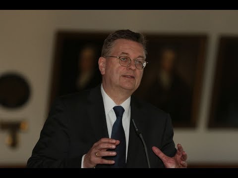 DFB-Präsident Reinhard Grindel anlässlich der Ausstellungseröffnung "125 Jahre VfB Leipzig"