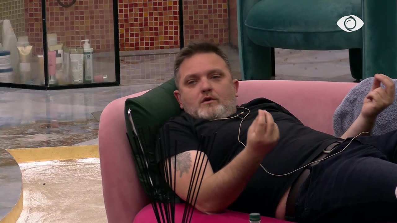 Loja është bërë e ashpër/ Juli diskuton për debatin mes Rikes dhe Erjolës