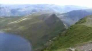 preview picture of video 'Helvellyn, The Lake District, England'