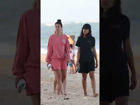 Sara Sampaio Hanging Out With Friends In Beach After Breakup!