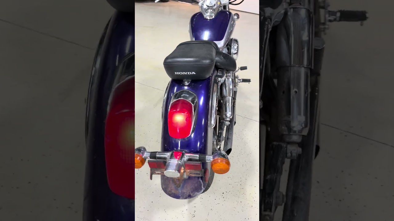 2002 Honda Shadow VT750 ACE Motorcycle / Scooter