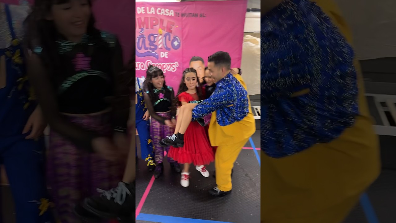 Así nos divertimos en #CumpleMàgico! #laracampos