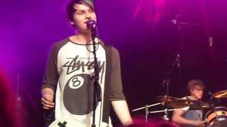 Good Girls Are Bad Girls - 5 Seconds of Summer 12.5.13