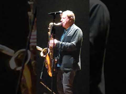 BRASIL SP: Hamilton de Holanda e Chris Potter tocando ''Ponta de Areia'' (Bituca) - 18.11.21